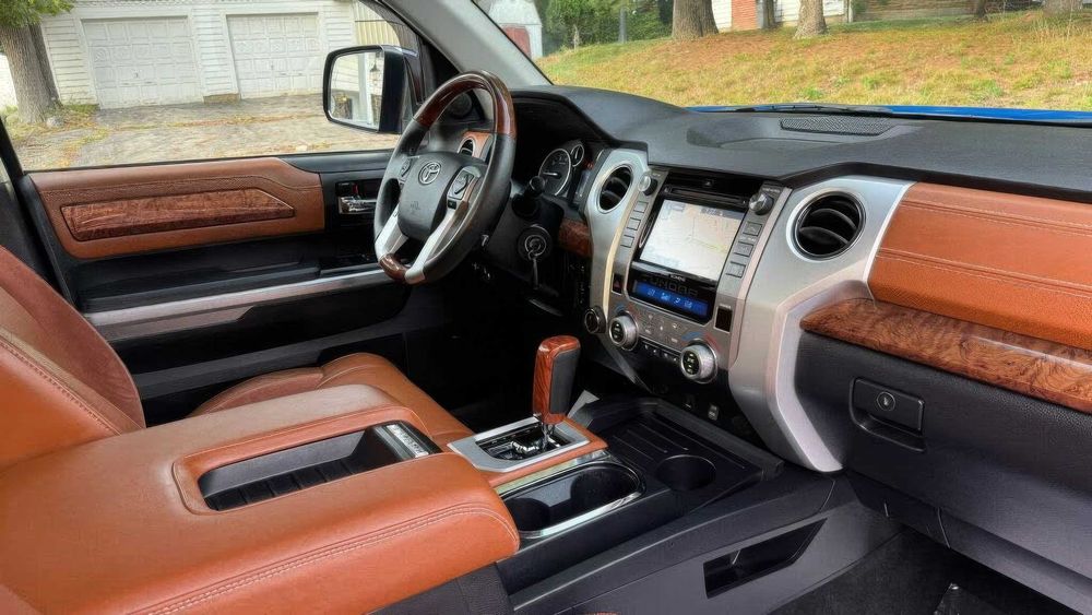Toyota Tundra 1794 Edition CrewMax      2017