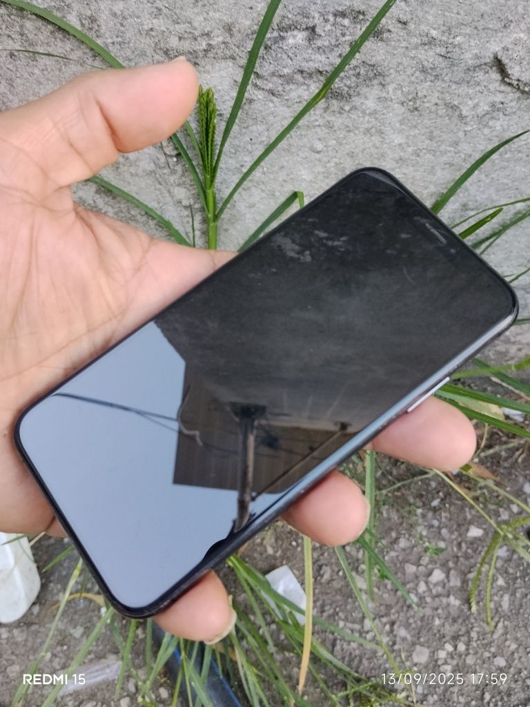 iPhone XS todo original, traseira estalada/ac.troca ou retoma inferior