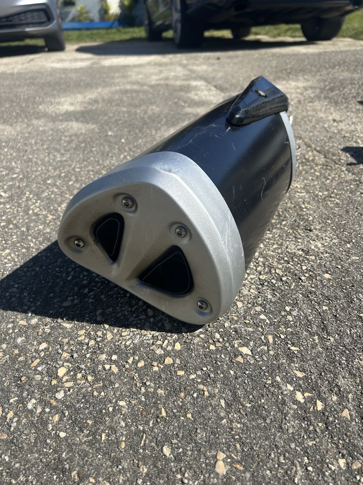 Kawazaki Z-750 black edition muitos extras