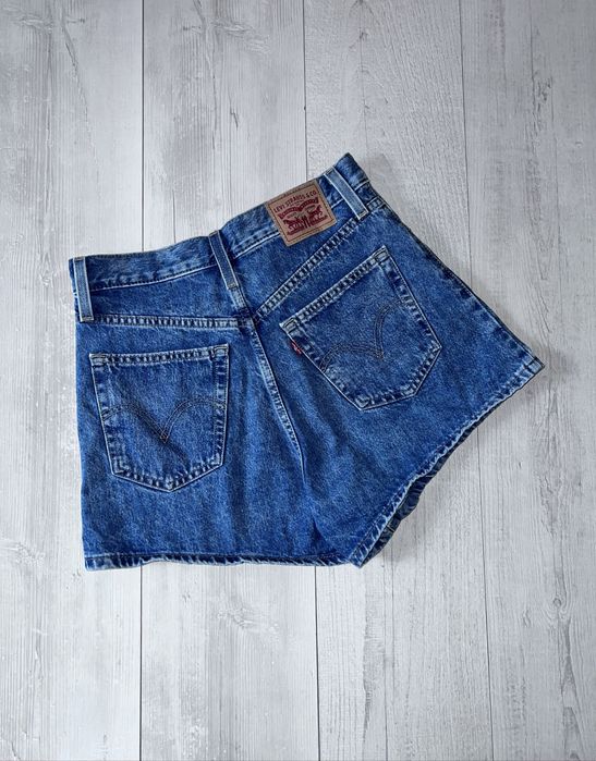Джинсові шорти mom levis 28 розмір