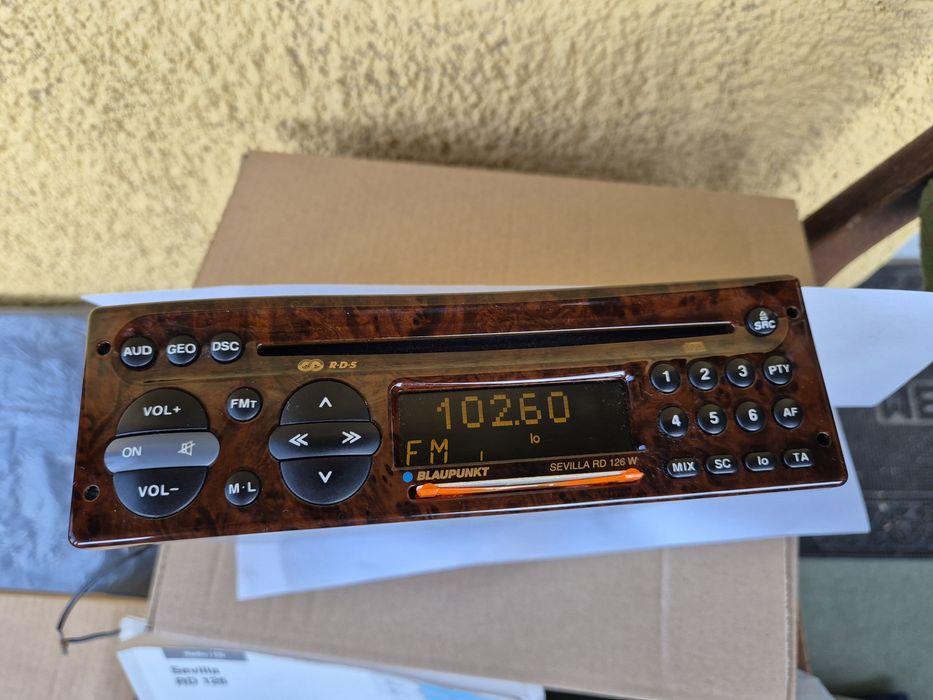 Radio Blaupunkt Sevilla RD126 w drewnie ! Mercedes r107 r129 w140 w126