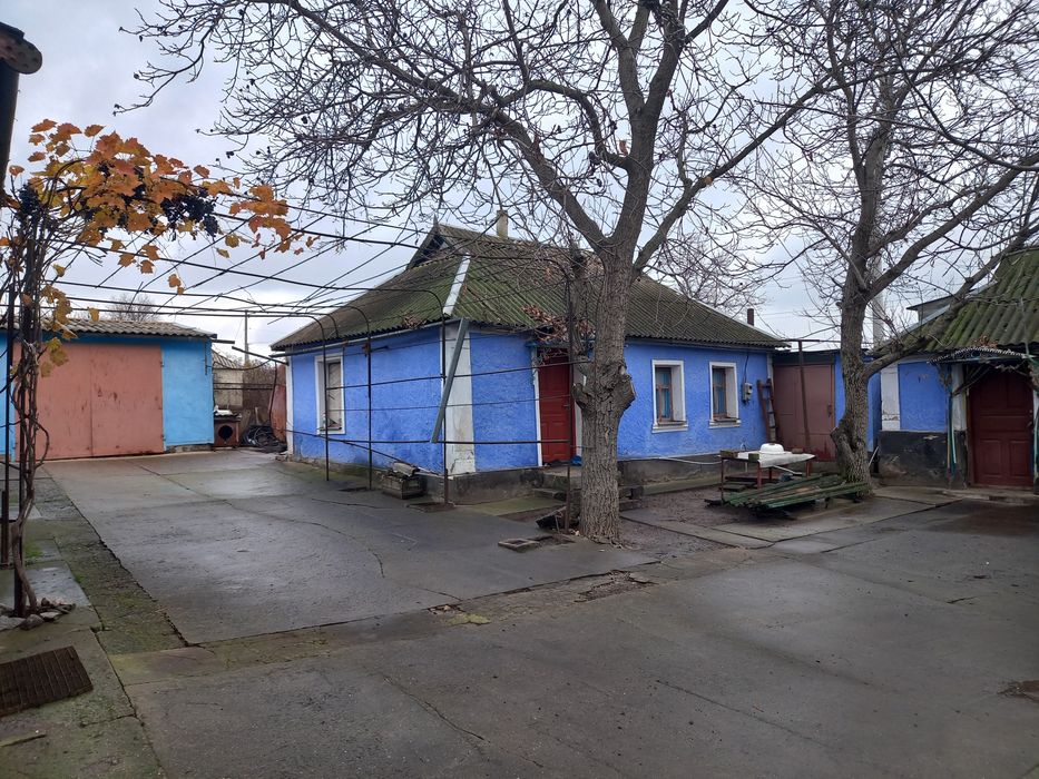 Продам будинок .