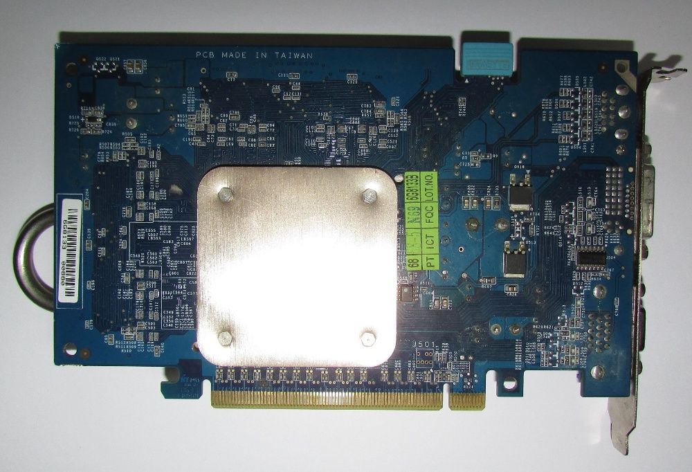 Продам видеокарту PCI-ex под ремонт