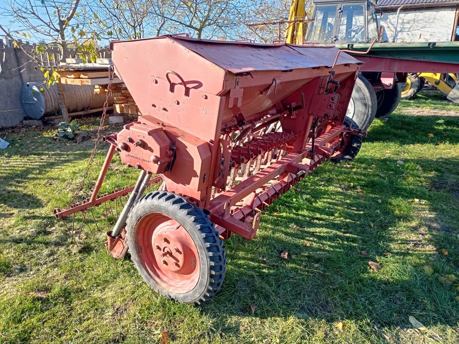 Siewnik Poznaniak 3m przekładnia olejowa