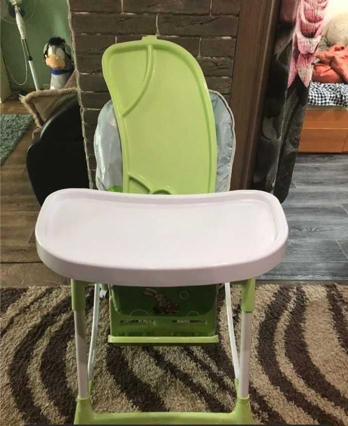 Детский стул для кормления / Дитячий стілець для годування