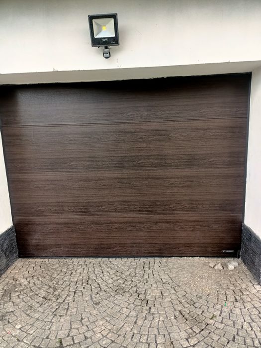 Brama toaletowa 273szr.x205wys.