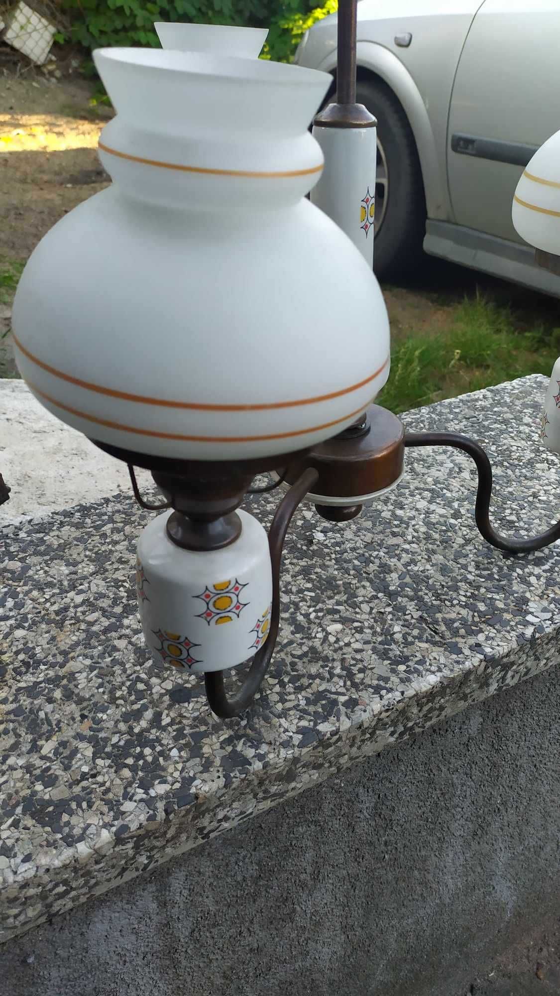 zyrandol  do pokoju porcelana
