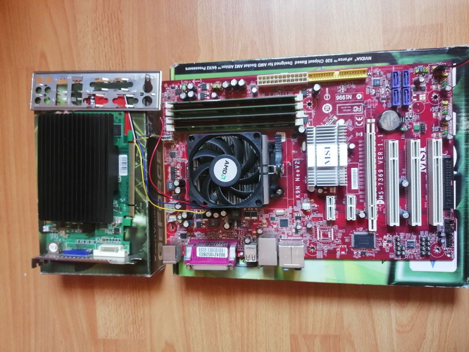 Продам в зборі материнську плату з прочесором відеокартою