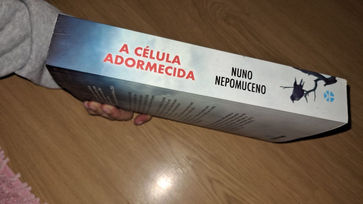 Livro A célula adormecida