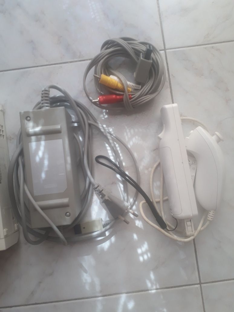 Consola Nintendo Wii com avaria.