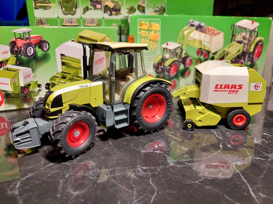 Siku Ciągnik Claas 697 ATZ Prasa Claas Rollant 250 1:32