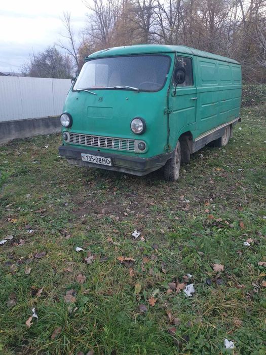 Єраз 2.4 бензин…