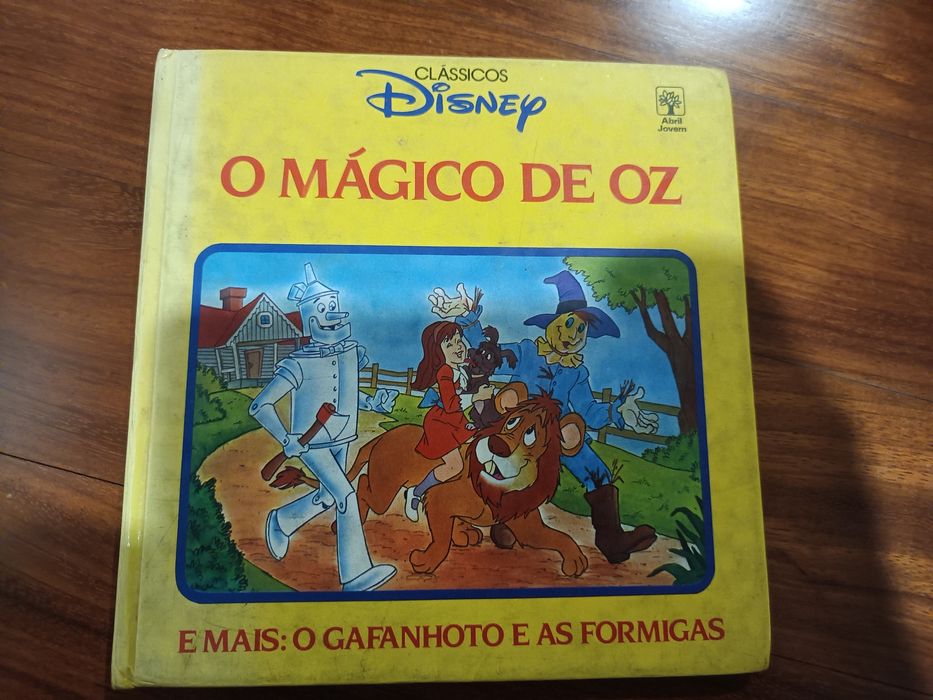 Vendo o livro Infantil O Mágico de Oz