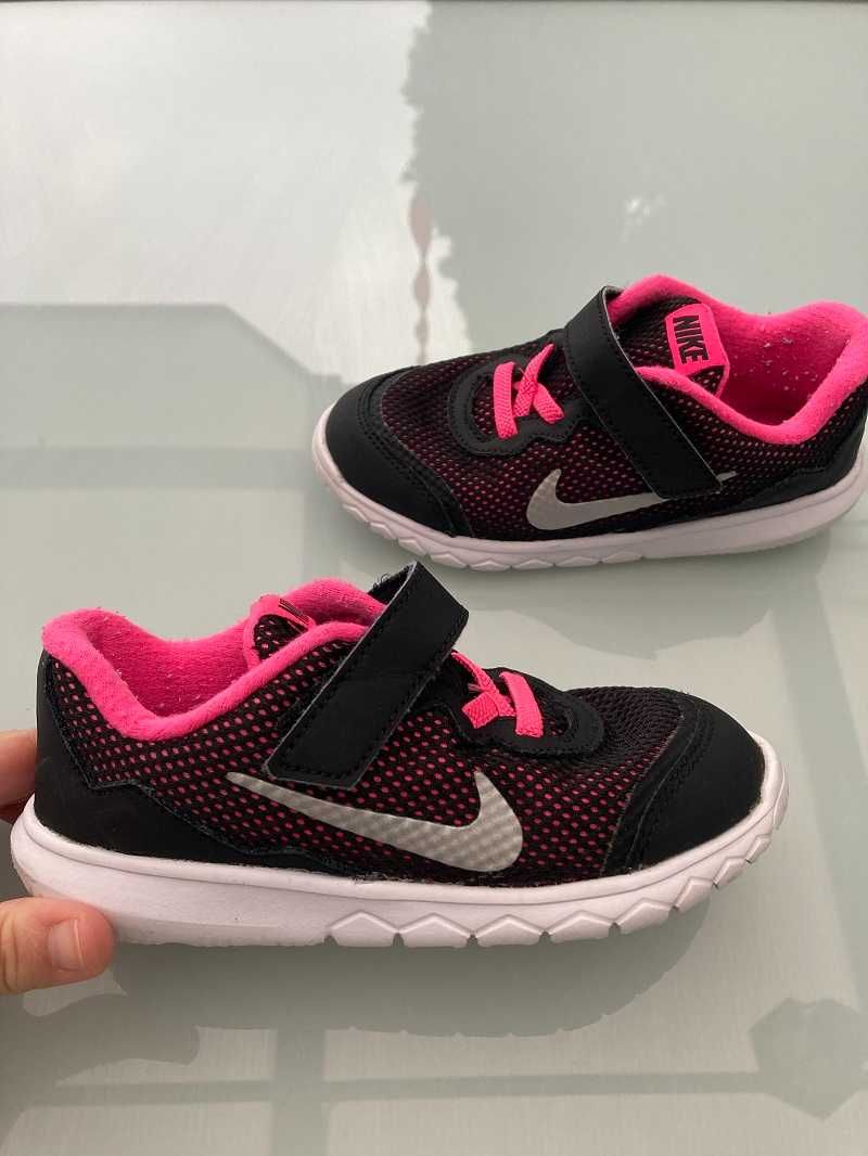 Buciki Nike UK 9,5  EUR 27 super stan, lekkie