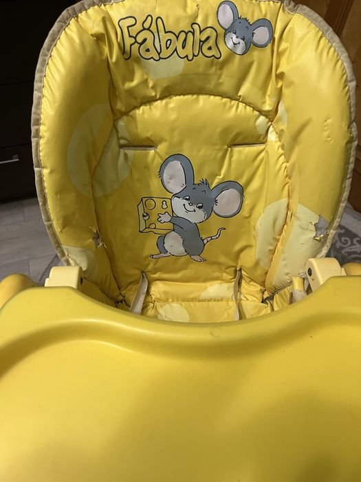 Стільчик для годування