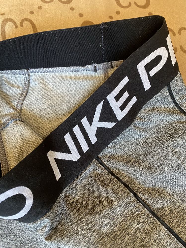 Legginsy Nike sportowe