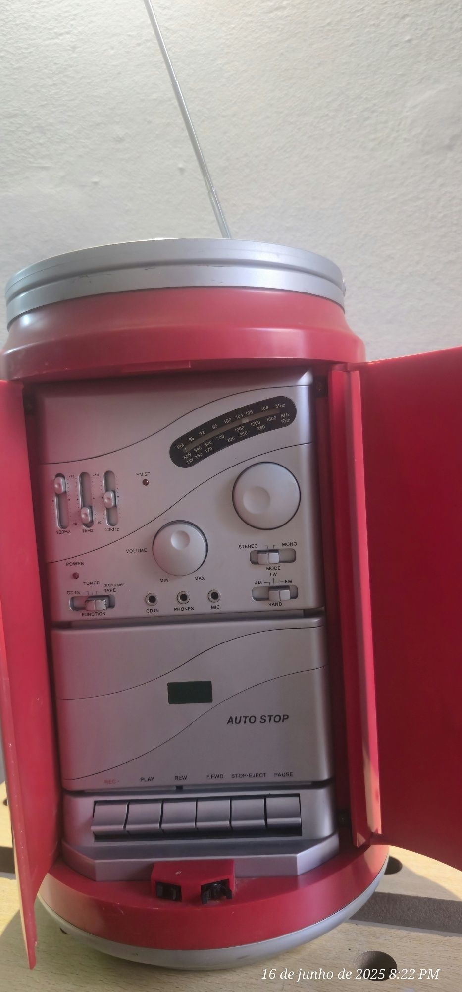 Rádio da Coca-Cola, a pilhas e eléctrico