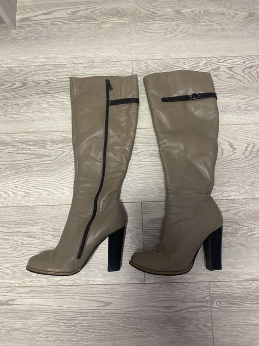 Чоботи жіночі, зимові. Шкіряні, утеплювач європейка. На вузьку ніжку.