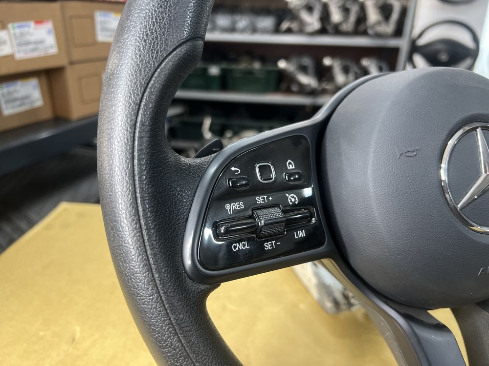 Руль мультируль рулевое колесо Mercedes Sprinter w907 w910 2018 2023