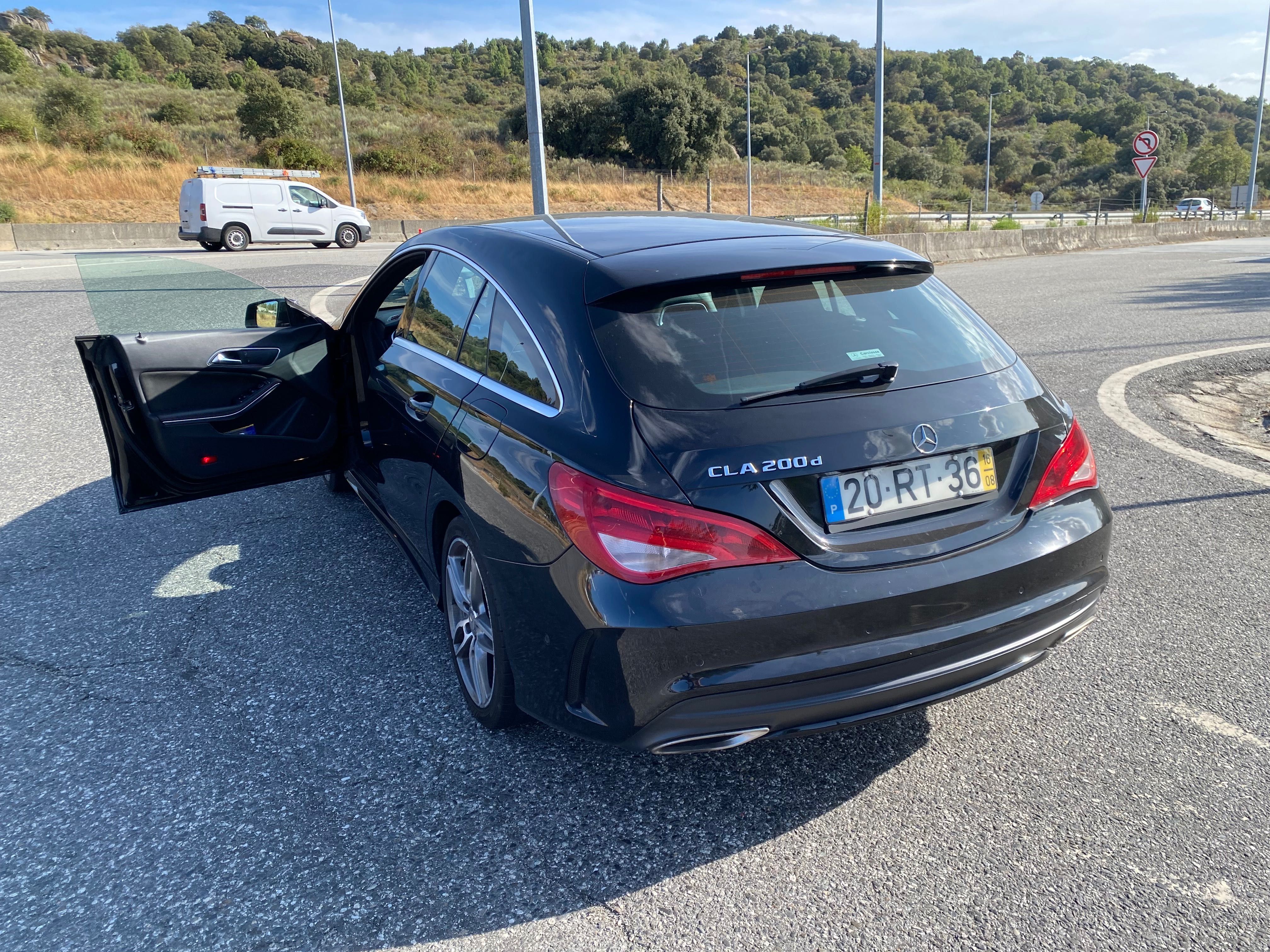 Mercedes-Benz CLA 200 d Shooting Brake AMG Line