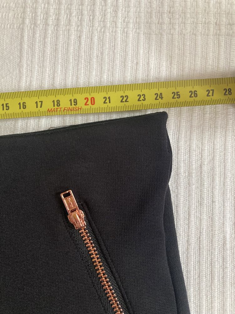 Eleganckie legginsy rozmiar 122-128