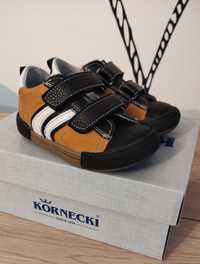 Buciki, buty, trzewiki skórzane Kornecki + kapcie gratis