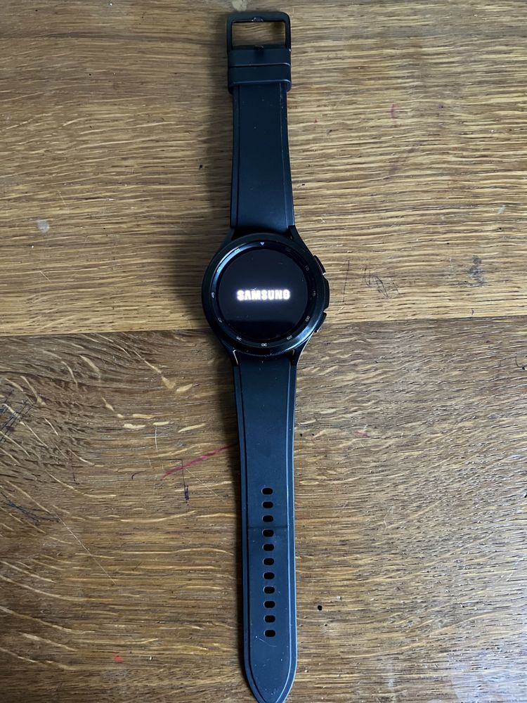 Часы Samsung Galaxy Watch 4 LTE eSIM