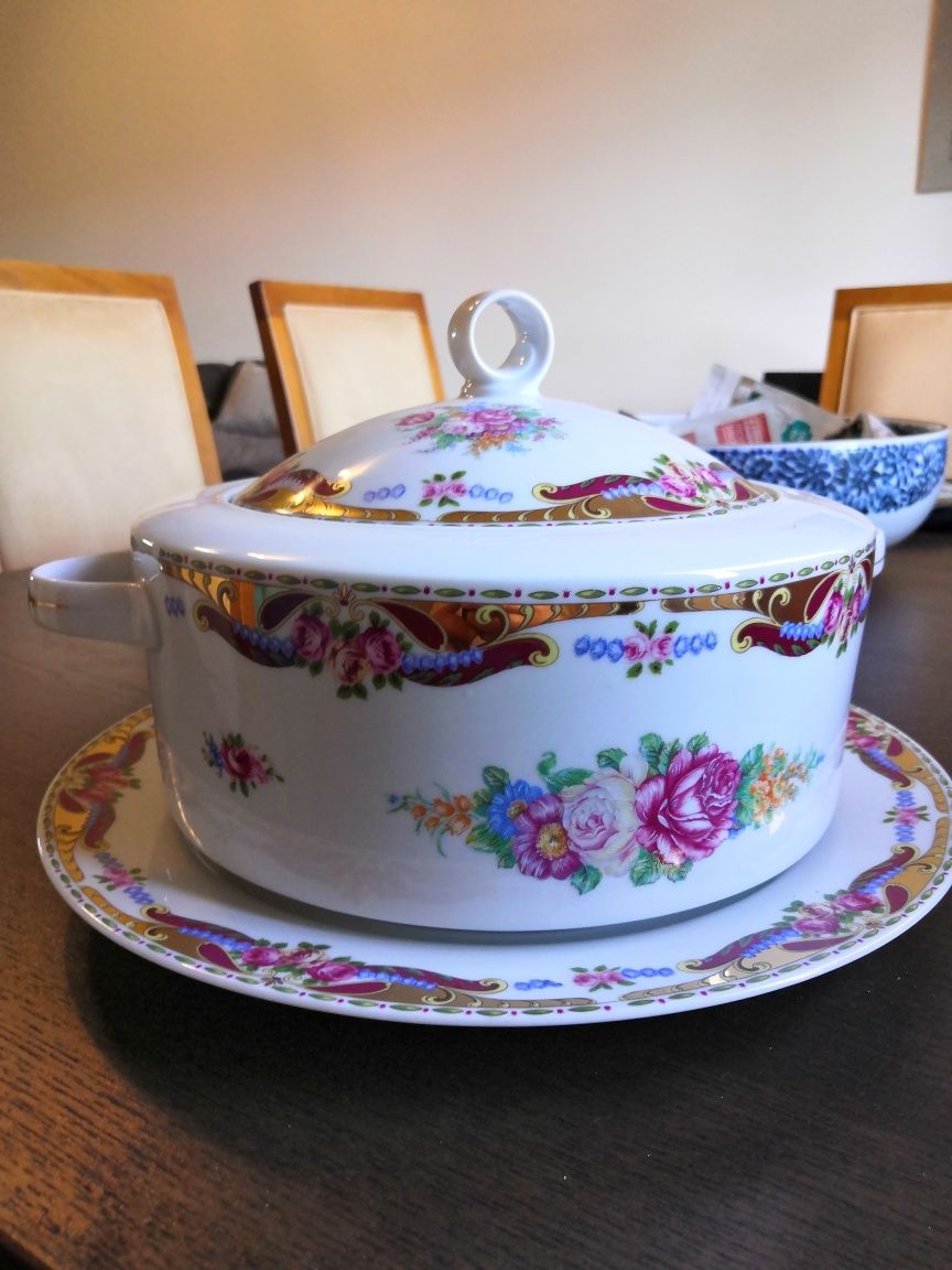 Conjunto terrina e prato em porcelana Limoges novo