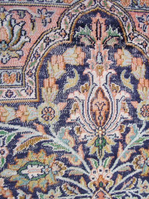 Dywan jedwabny ręcznie tkany przytarty ale warto zerknąć