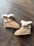 Чобітки пінетки натуральні Ugg 12,5 см