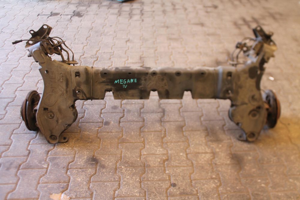 belka zawieszenia oś tył tylna renault megane iv hb 16-24