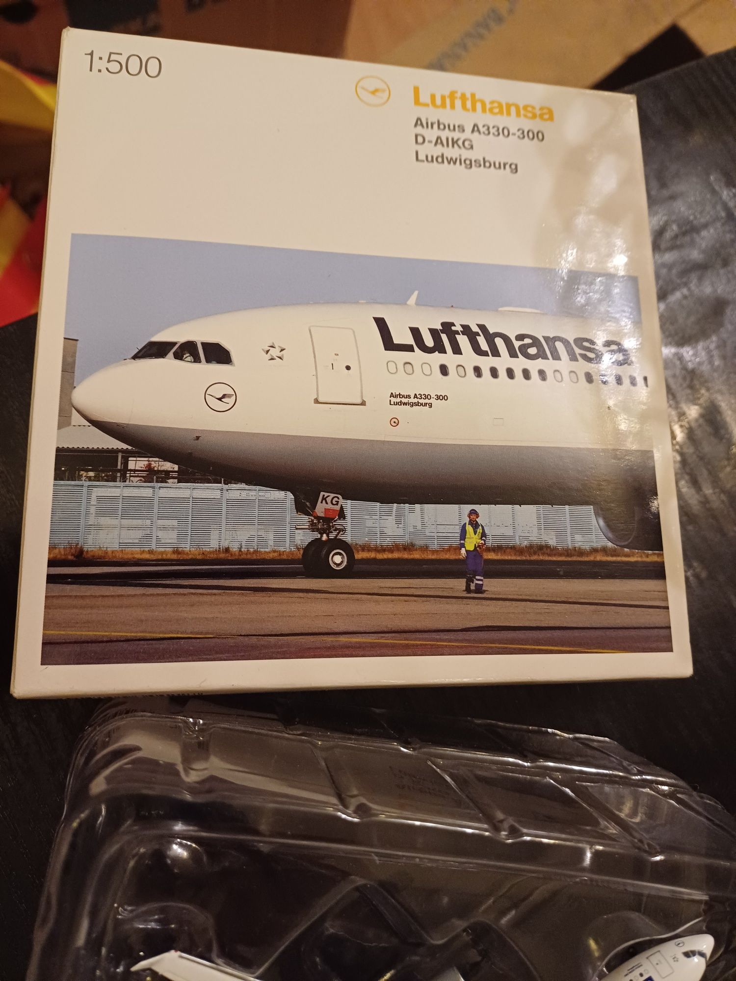 Model samolotu Lufthansa Airbus A330-300 D-AIKG Ludwigsburg Nowy