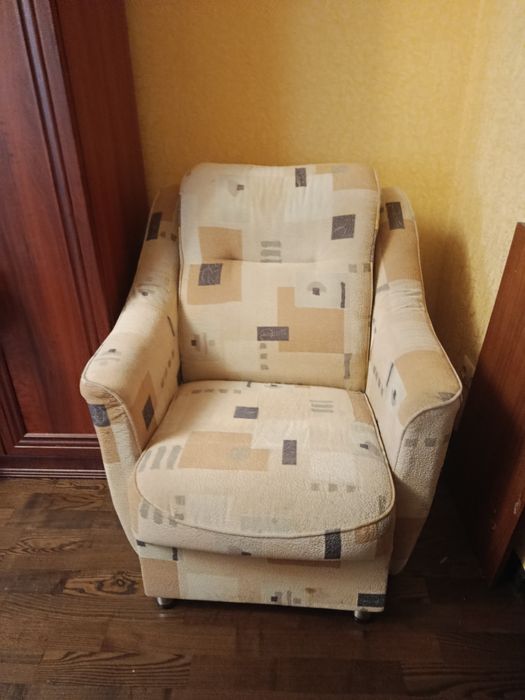 два б/у крісла, самовивіз/кур'єр