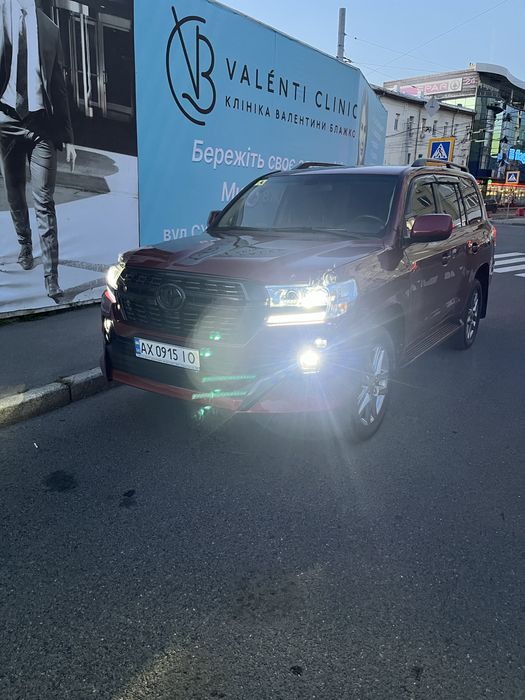 Toyota Land Cruiser 200