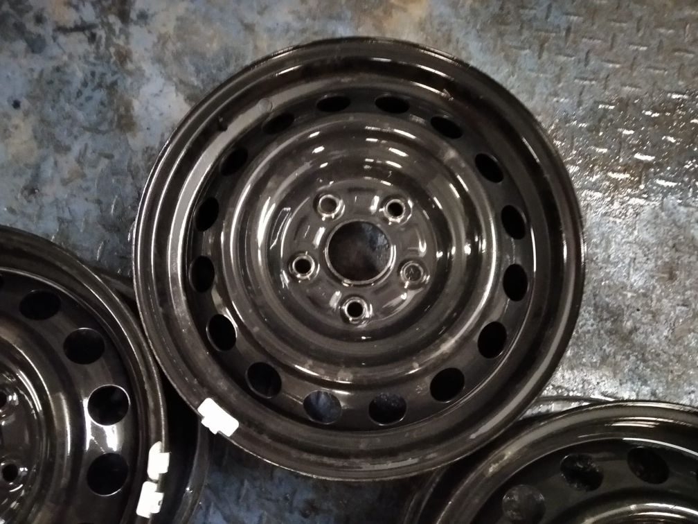 Felgi 15 Toyota Auris Corolla Camry 5x114,3 ET39