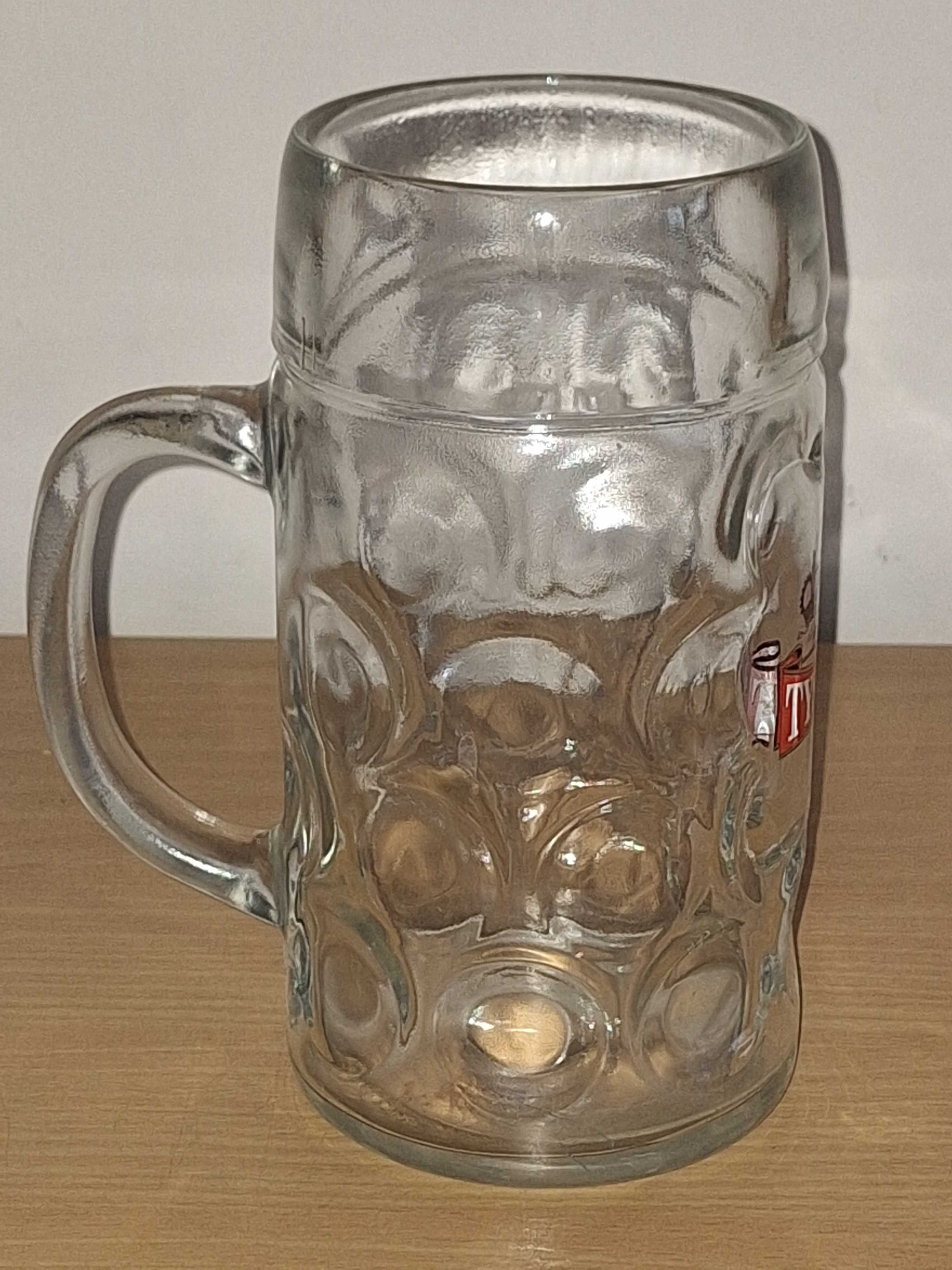 Kufel na piwo. Pojemność jeden litr.
