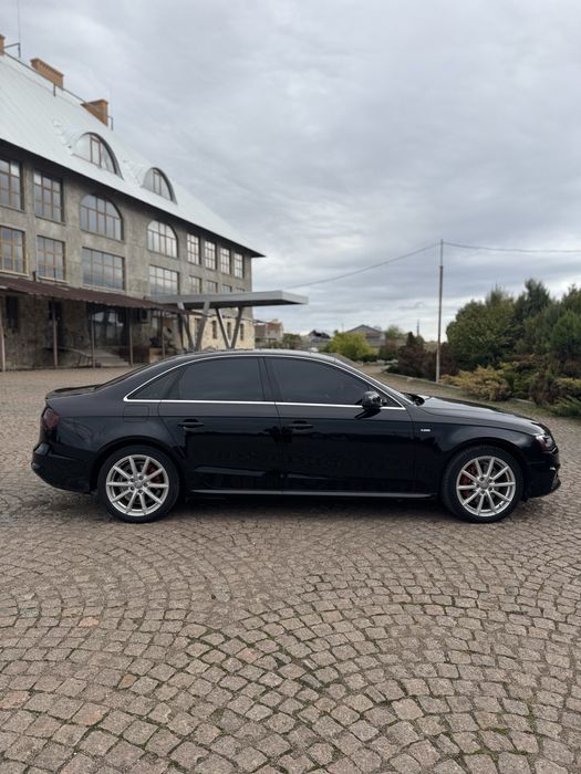 Продам власне авто Audi A4 B8.