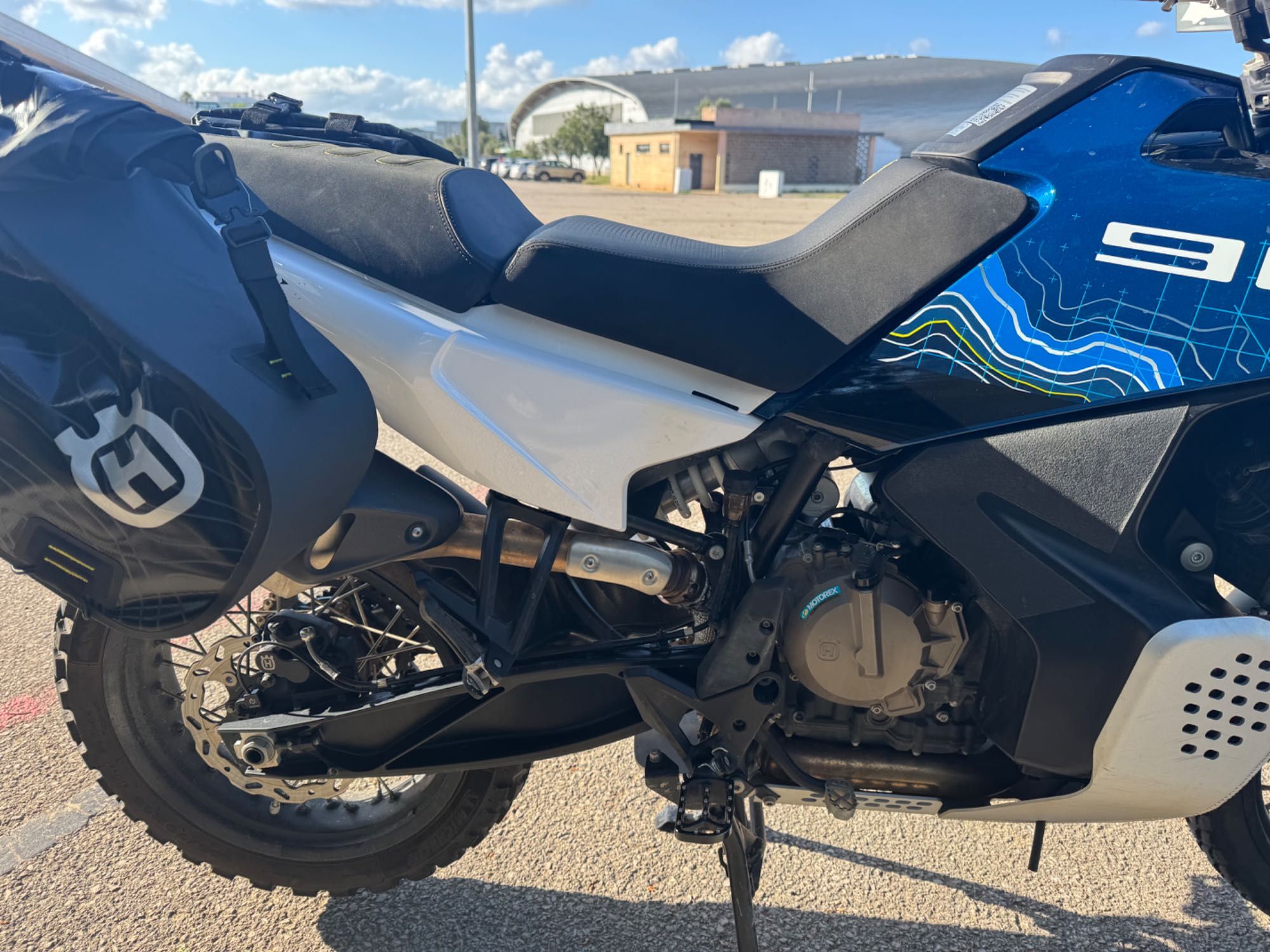 HUSQVARNA Norden Expedition 901 pouco uso
