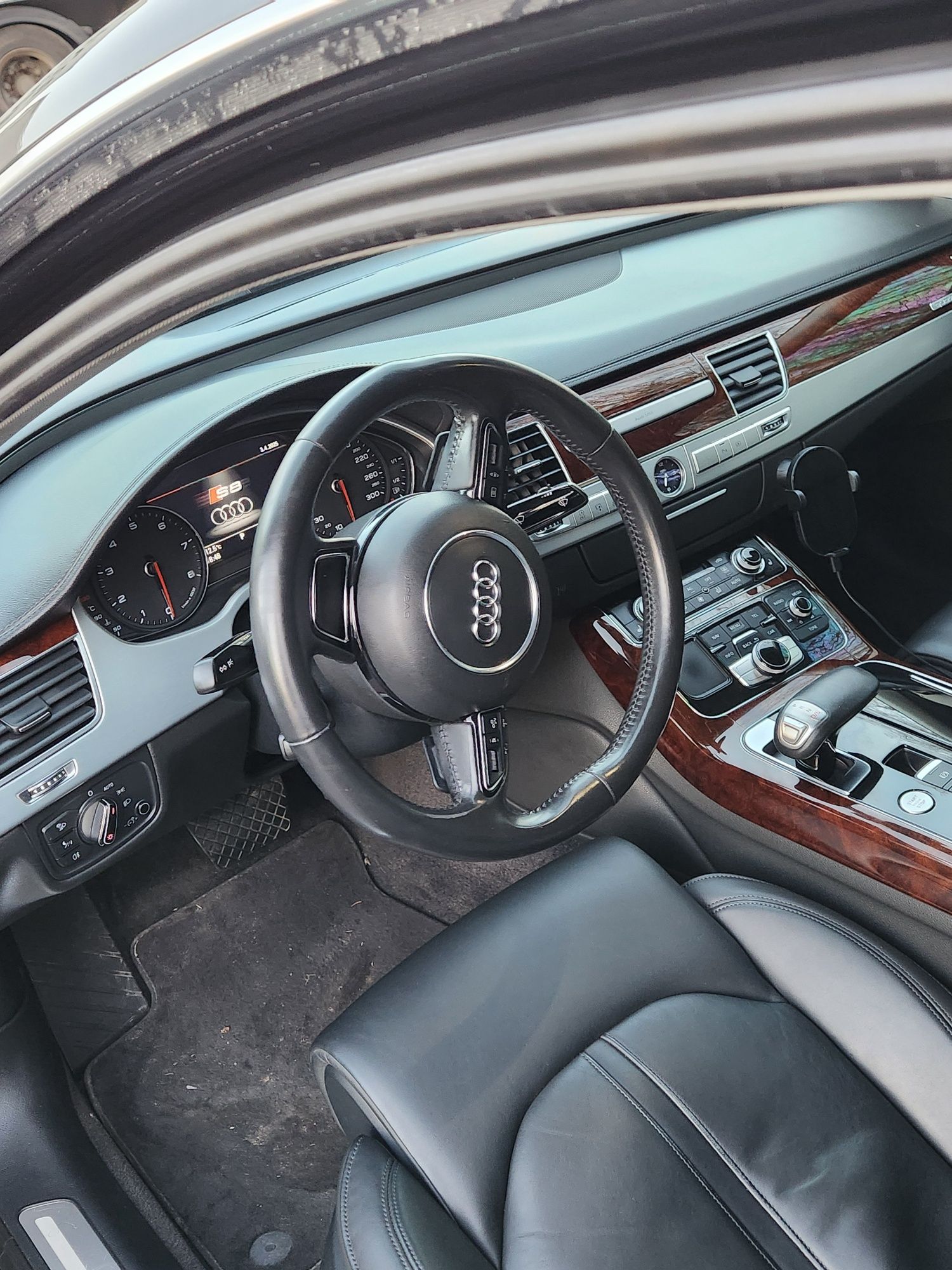 AUDI A8 D4 4.0 TFSI Dociagi Aktywny wydech Noktowizor Aktywny tempomat