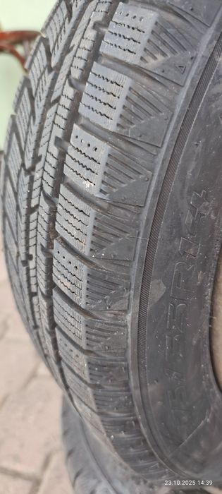 Opony zimowe 175/65 R14 z felgami