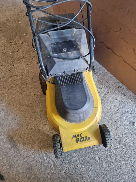 Corta relva eletrico MAC 901E