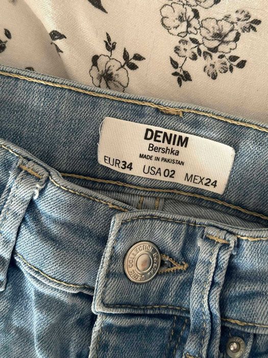 Jeansy skinny Bershka mid waist XS