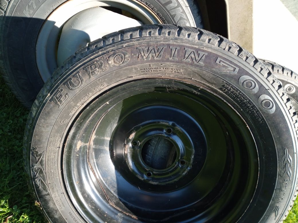 Opony zimowe z felgami 145/70/13