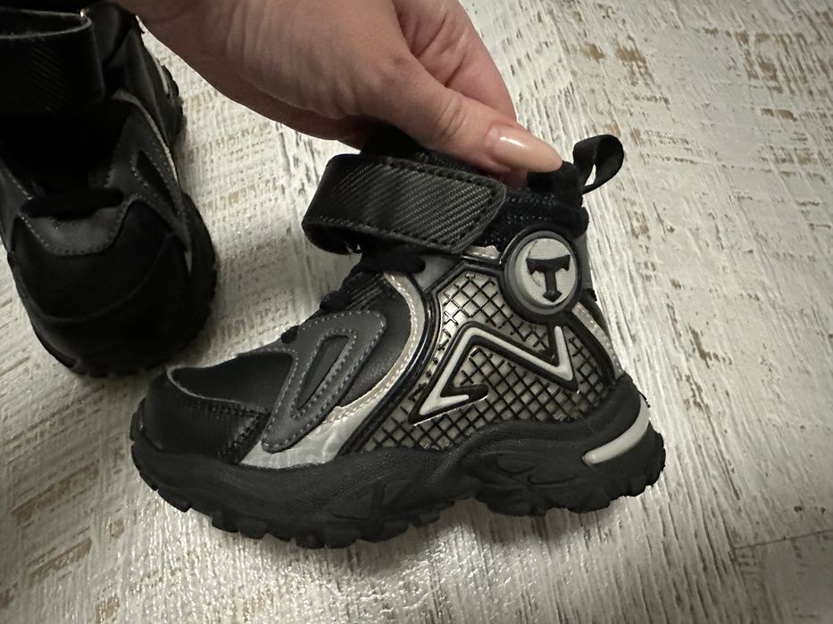 Демі дитячі чобітки, р 26, устілка 15.8см