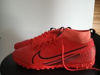 Buty piłkarskie turfy Nike