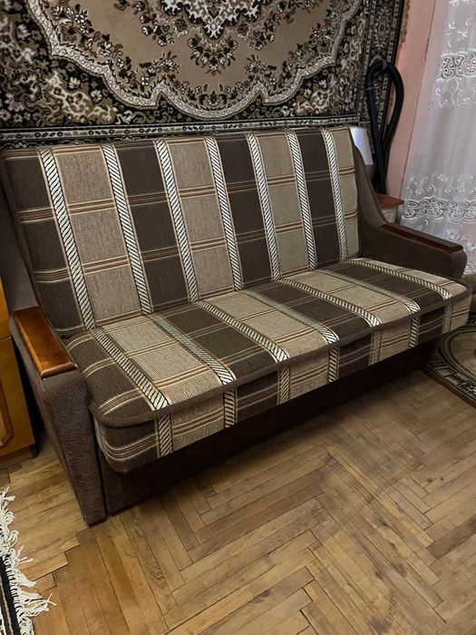 Продам  вживаний диван