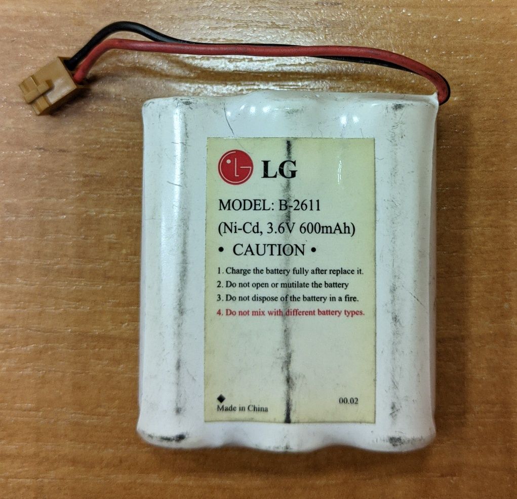 Аккумуляторная батарея LG, маркировка B-2611,Ni-Cd, 3.6 В, 600 мАч