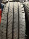 Michelin Agilis 3 235/65 R16c