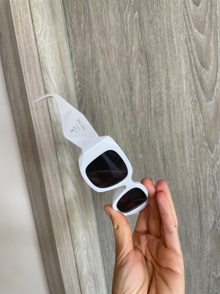 Nowe okulary przeciwstoneczne dla kobie style Prada