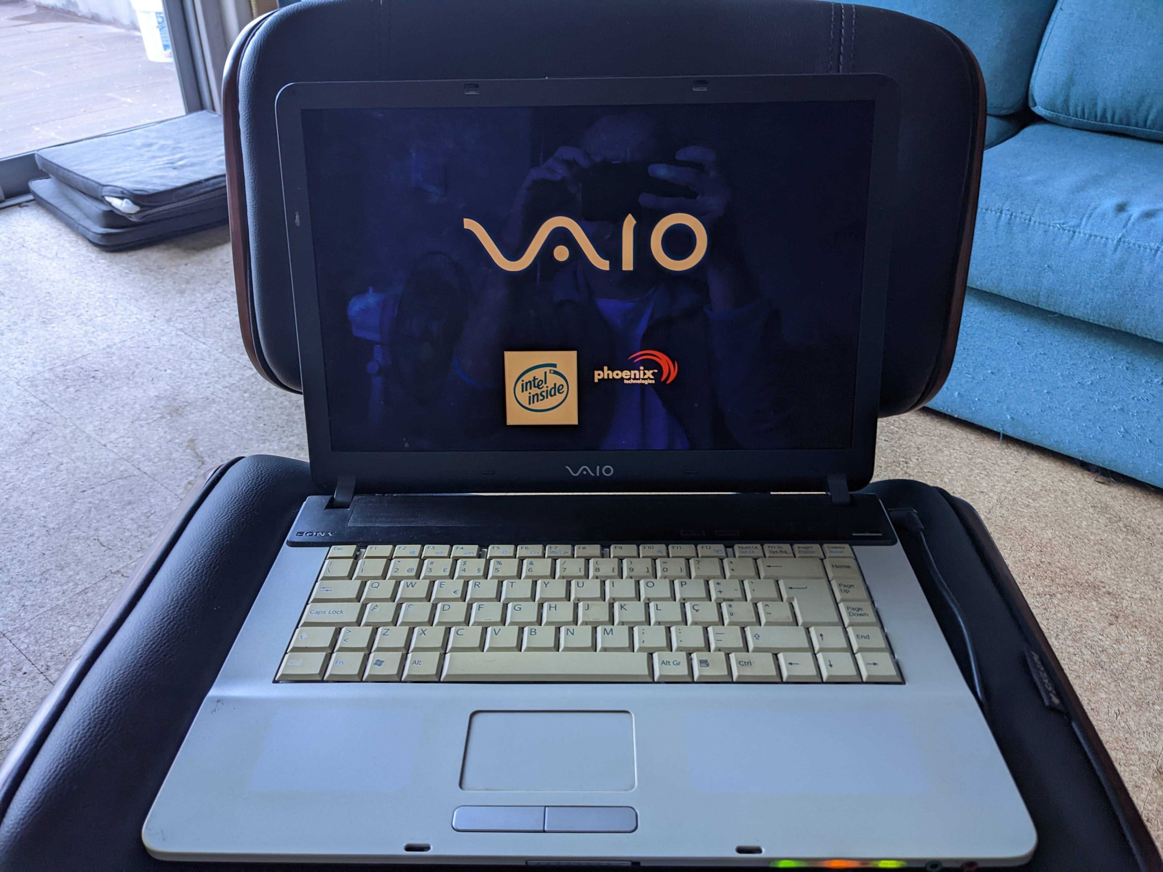 Sony Vaio PCG-7D1M com Windows XP